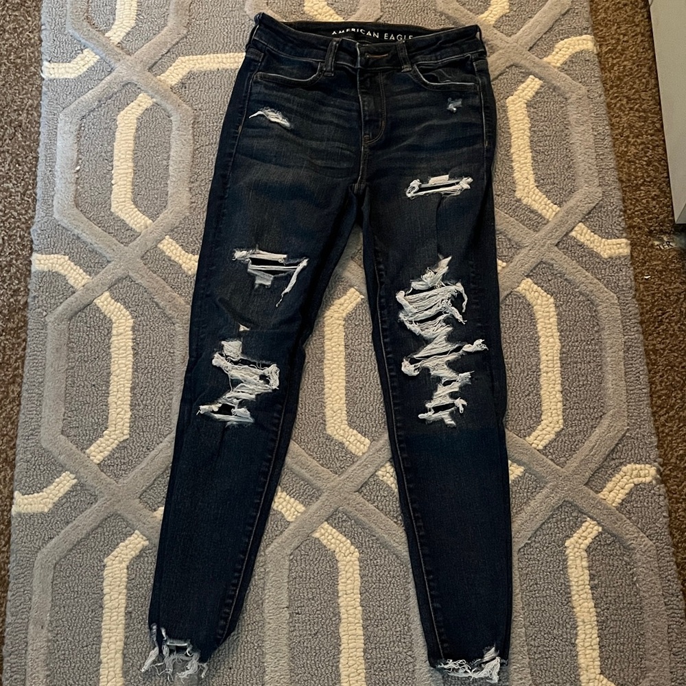 American Eagle Outfitters Distressed Skinny Jeans